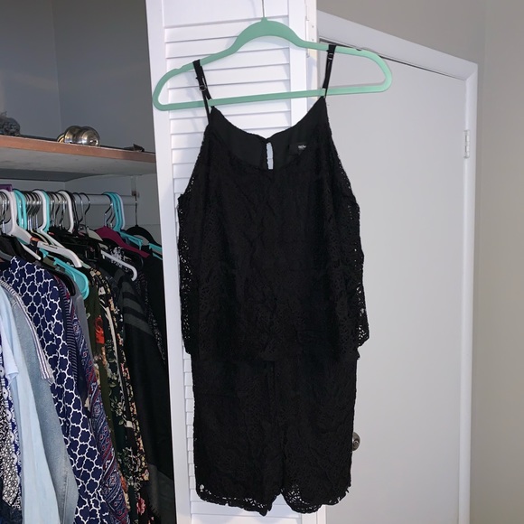 Black lace romper - Picture 1 of 2